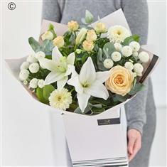 Neutral Florist Choice  Bouquet Peak Time